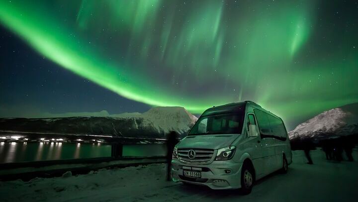 Small Group Northern Lights Chase from Downtown Tromso (4/6)