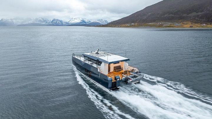 Northern Lights Cruise by Luxury Catamaran from Tromsø, Up to 6 per Booking (4/8)
