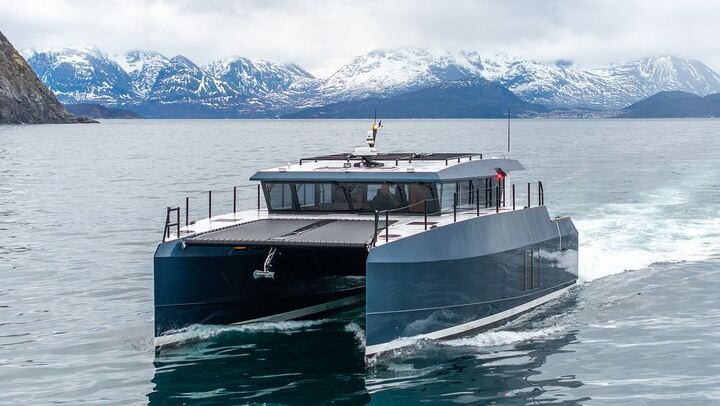 Northern Lights Cruise by Luxury Catamaran from Tromsø, Up to 6 per Booking (1/8)