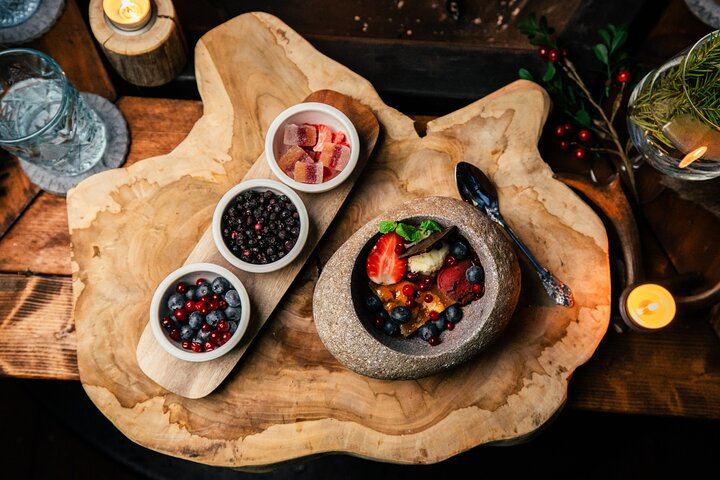 Private Glass Igloo Dinner with Choice of Menu and Snowmobile Aurora Safari (11/12)