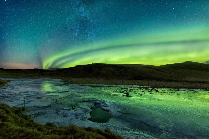 Northern Lights Hunt with Photography Help, Small Group Tour (11/11)