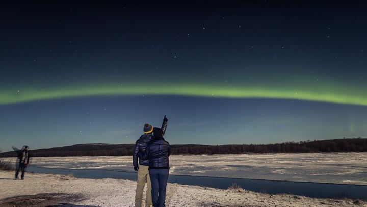 Small Group Northern Lights Photo Hunt with Campfire BBQ, Rovaniemi (4/10)
