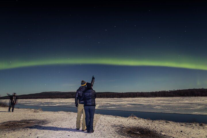 Small Group Northern Lights Photo Hunt with Campfire BBQ, Rovaniemi (4/10)
