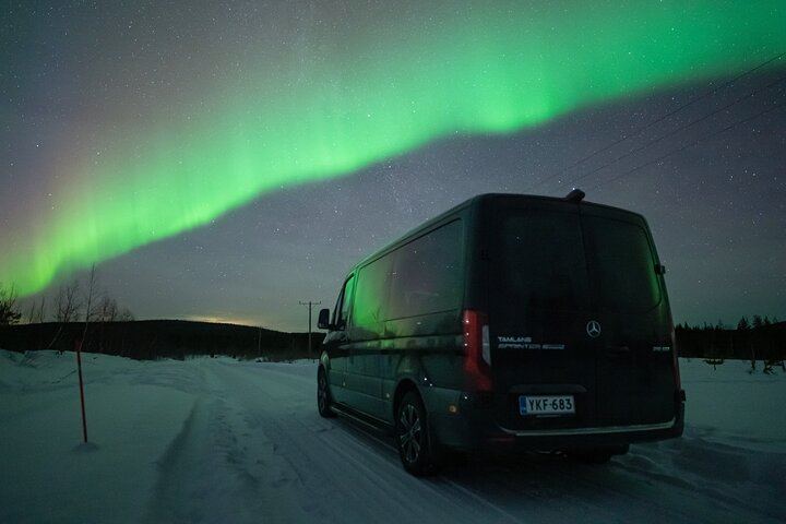 Aurora Photography Hunt from Rovaniemi with Next Day Photo Delivery (11/12)
