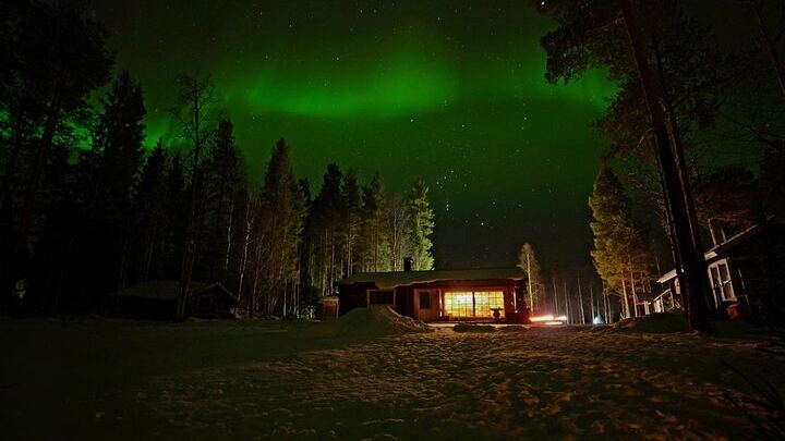 Northern Lights Hunt from a Lappish Cottage in the Forest (2/12)