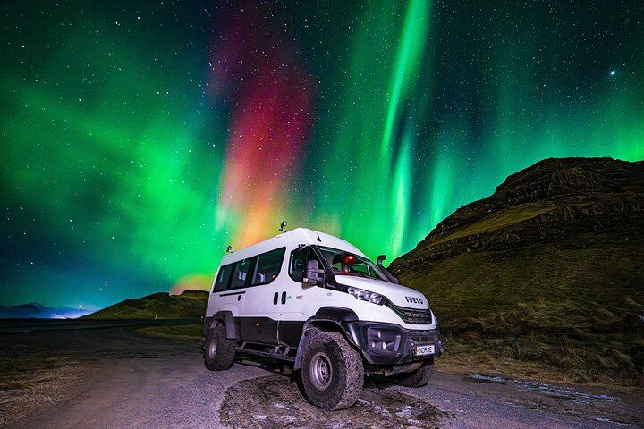 Excursion en Jeep pour admirer les aurores boréales en petit groupe, avec un guide islandais et des photos (9/9)