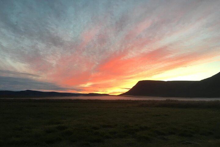 Northern Lights Midnight Adventure by Minibus from Reykjavík (4/6)