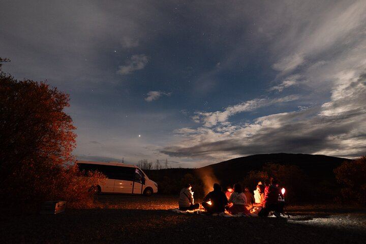 Northern Lights Minibus Chase from Tromso with Chasing Lights (4/11)