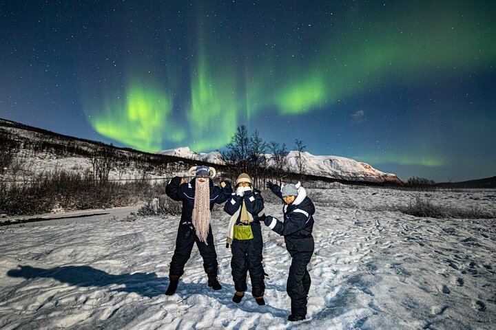 Northern Lights Minibus from Tromso with Photos, Dinner and Warm Suits (6/7)