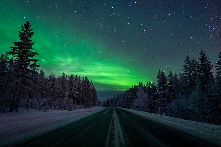 Aurora Photography Hunt from Rovaniemi with a Professional Hunter (3/12)