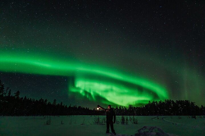 Aurora Photography Hunt from Rovaniemi with a Professional Hunter (9/12)