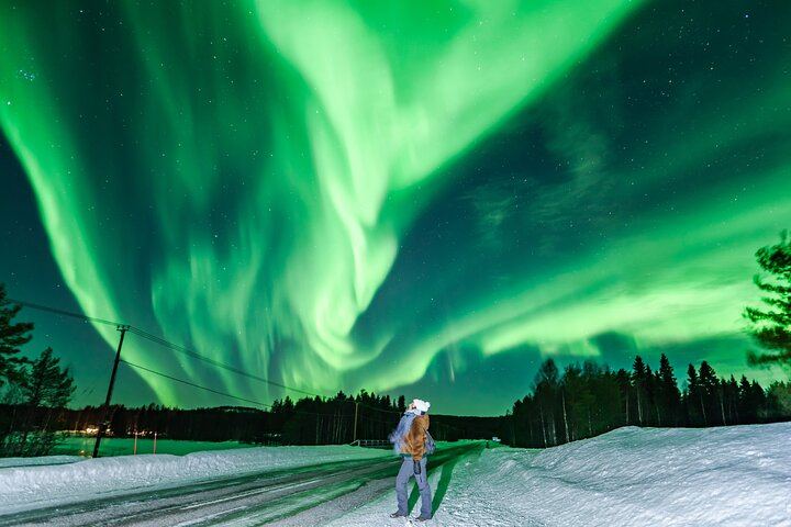 Aurora Photography Hunt from Rovaniemi with a Professional Hunter (8/12)
