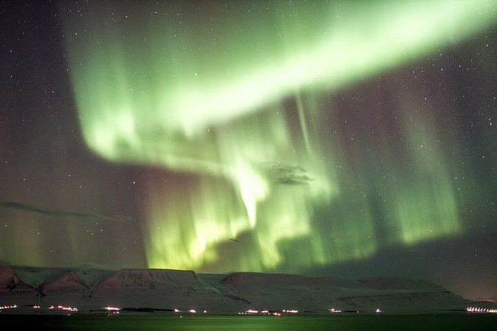 Northern Lights Photography Night in the Countryside near Akureyri (4/5)