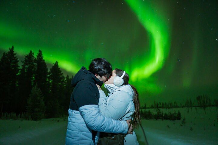 Award Winning Aurora Hunt from Rovaniemi with Unlimited Mileage, Max 8 (9/12)