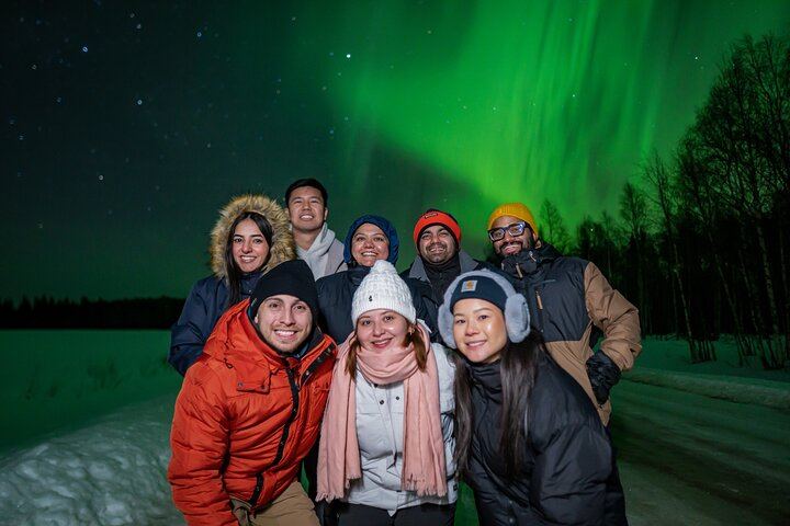 Award Winning Aurora Hunt from Rovaniemi with Unlimited Mileage, Max 8 (12/12)