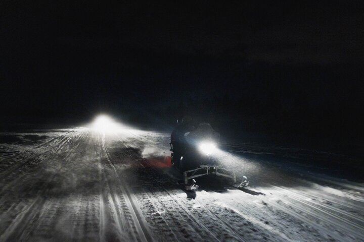 Northern Lights Snowmobile Safari from Santa Claus Village (2/4)