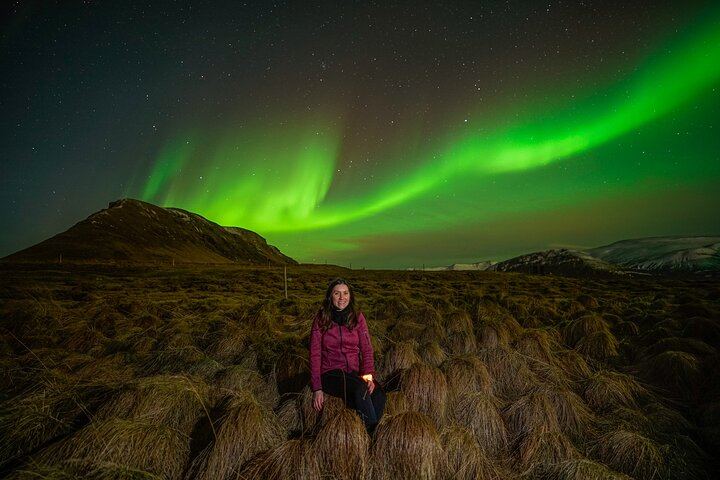 Kleine Gruppenreise zur Beobachtung des Nordlichts ab Reykjavík, inklusive Skianzüge und Fotos (10/12)