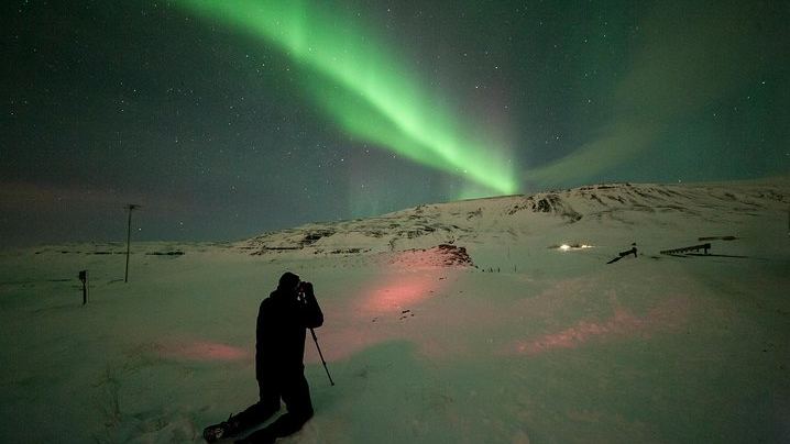 Northern Lights Small Group Tour from Reykjavík with Hot Chocolate (3/5)