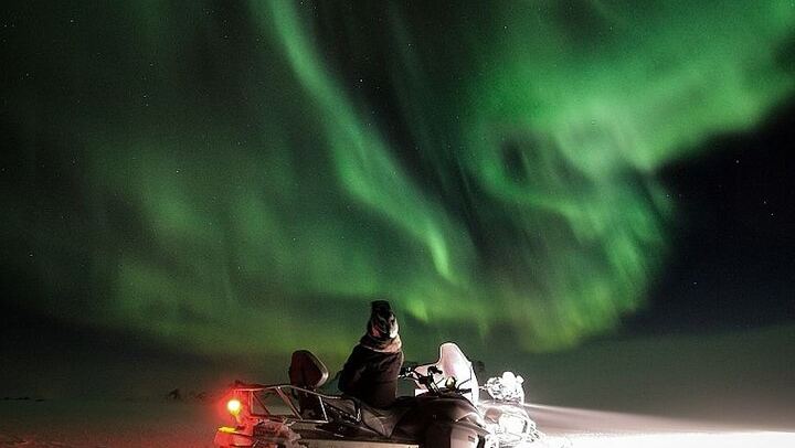 Northern Lights Snowmobile Hunt from Rovaniemi