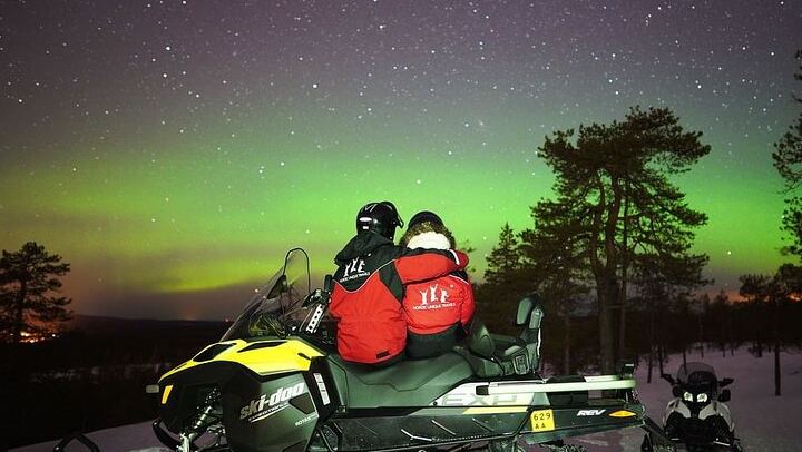 Chasse aux aurores en minibus au départ de Rovaniemi (4/5)
