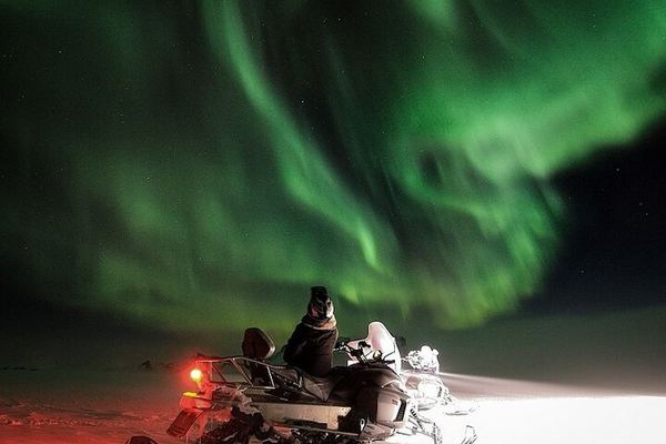 Northern Lights Snowmobile Hunt from Rovaniemi