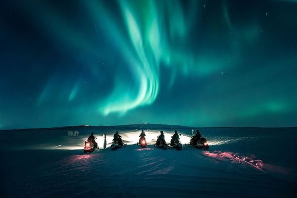 Evening Snowmobile Safari from Rovaniemi with Campfire Picnic