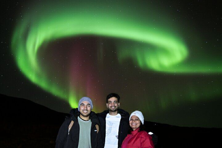 Northern Lights 4x4 Tour from Reykjavík with Icelandic Pastries and Cocoa (4/9)