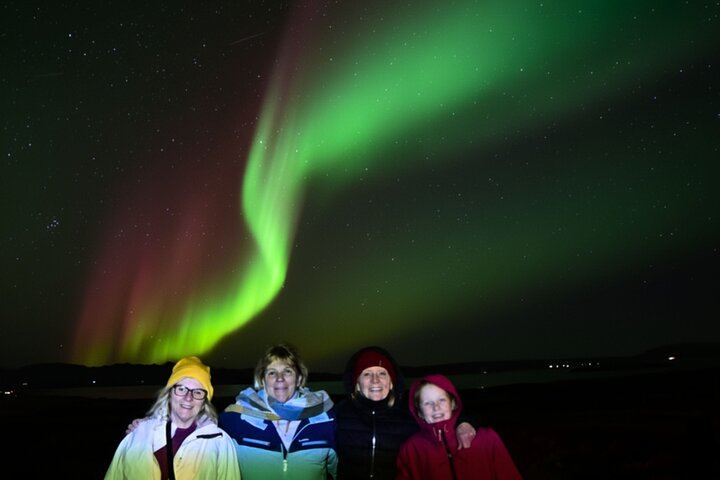 Northern Lights 4x4 Tour from Reykjavík with Icelandic Pastries and Cocoa (6/9)