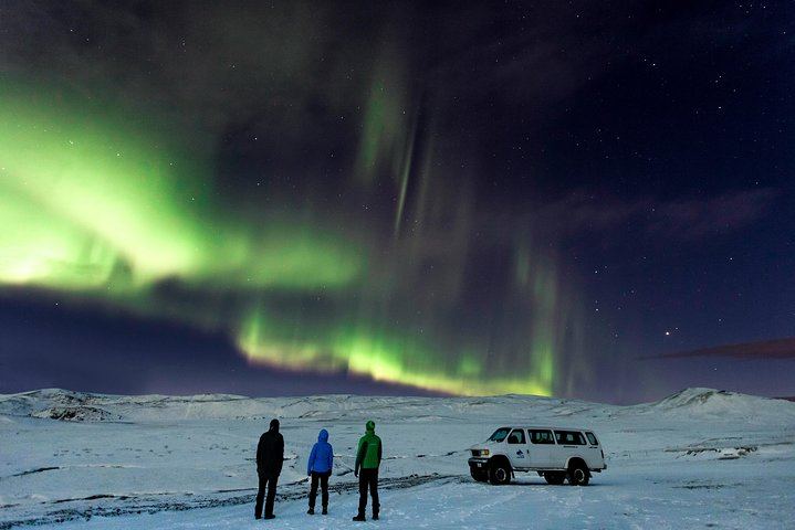 Four Hour Super Jeep Northern Lights Chase from Reykjavík (8/12)