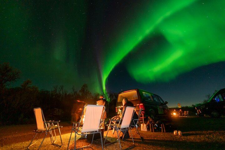 Minibus-Tour zur Beobachtung des Nordlichts in Tromsø, inklusive Skycam, Toilette, Verpflegung und Fotos (4/12)