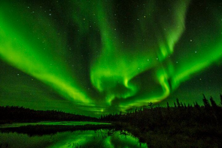 Yellowknife Aurora Tour with No Time Limit and Unlimited Photos (3/3)