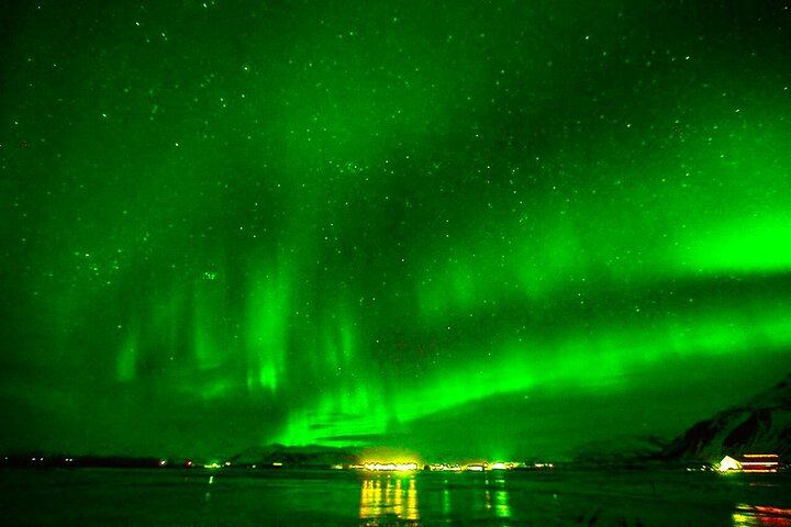 Northern Lights Cruise aboard the Amelia Rose from Reykjavík (12/12)