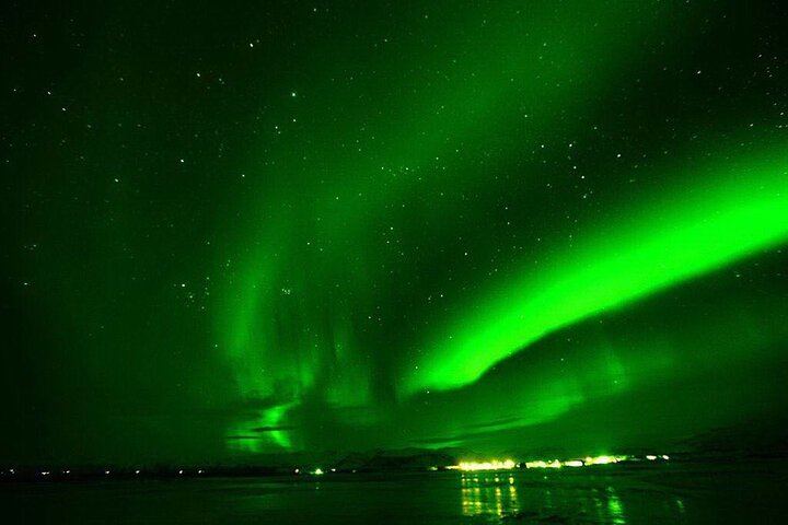 Northern Lights Cruise aboard the Amelia Rose from Reykjavík (7/12)