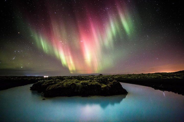 Small Group Northern Lights Tour from Reykjavik with Free Photos (6/9)