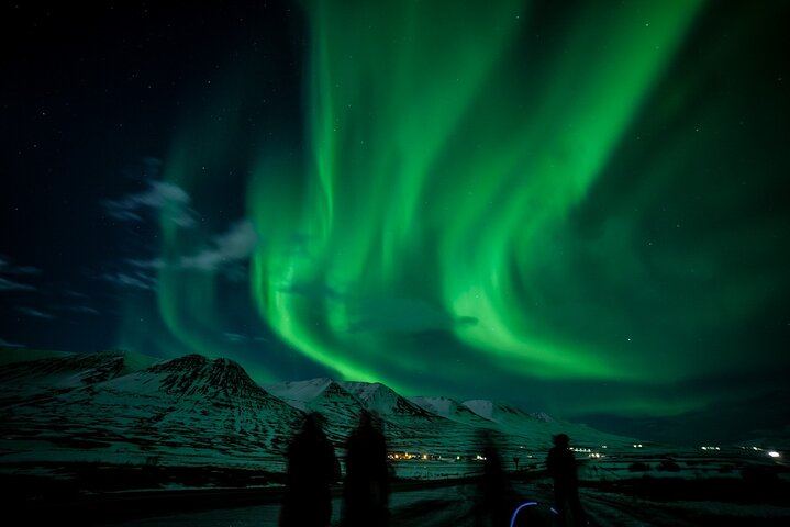 Guided Northern Lights Bus Tour through North Iceland (5/5)