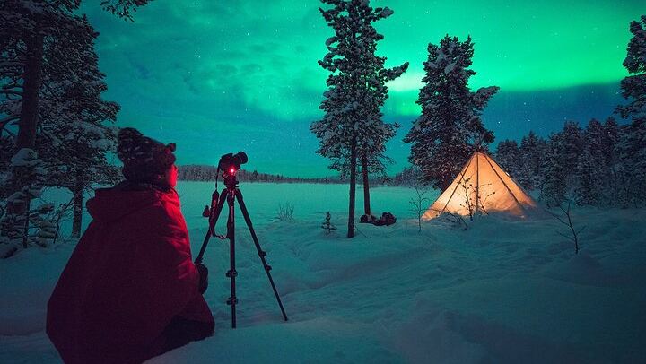 Northern Lights Photo Tour from Kiruna with Sami Photo Guides