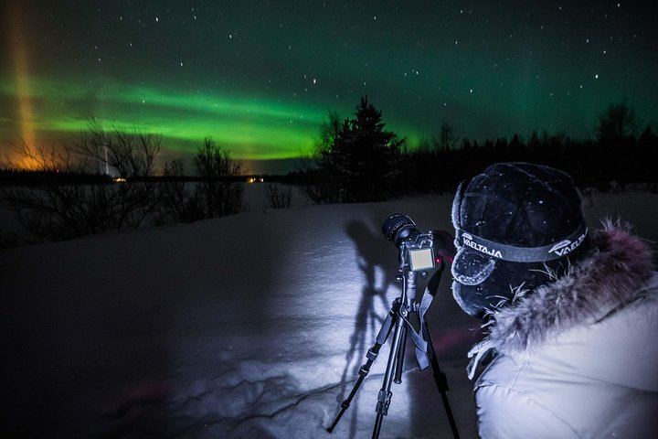 Fototour zur Beobachtung des Polarlichts in einer kleinen Gruppe, gestartet in Rovaniemi, mit Beyond Arctic (11/12)