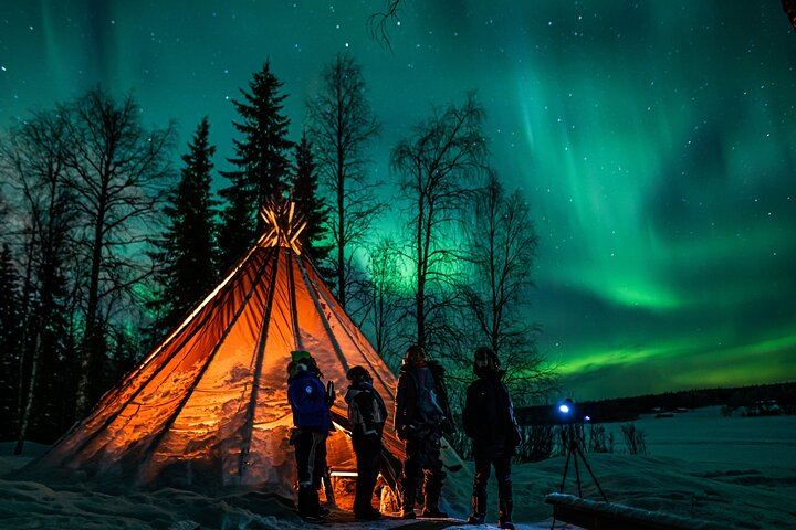 Fototour zur Beobachtung des Polarlichts in einer kleinen Gruppe, gestartet in Rovaniemi, mit Beyond Arctic (8/12)