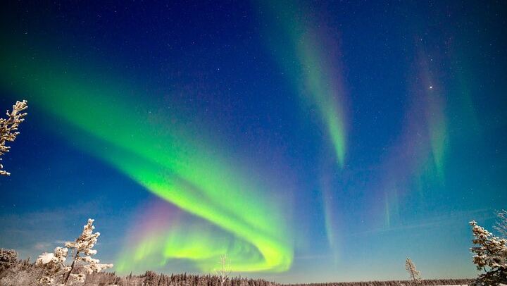 Private 4x4 Northern Lights Hunt from Levi with Aurora Guarantee (4/8)
