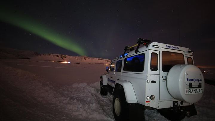 Private Superjeep Northern Lights Hunt from Reykjavík, Your Group Only (1/6)