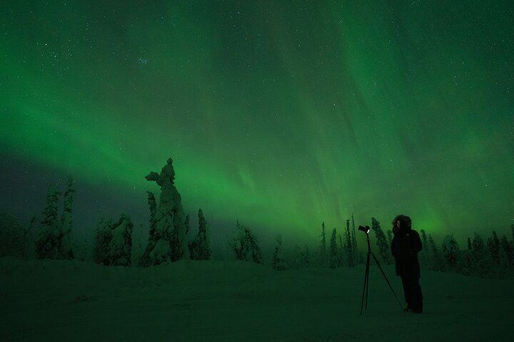 Private Northern Lights Photography Tour in Fairbanks, Max Three Guests (7/12)