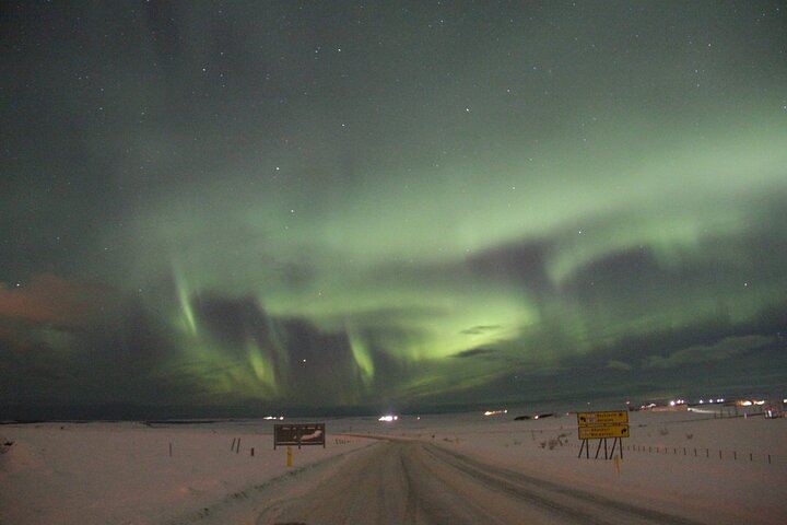 Private Northern Lights Tour from Reykjavík towards Borgarnes (4/7)