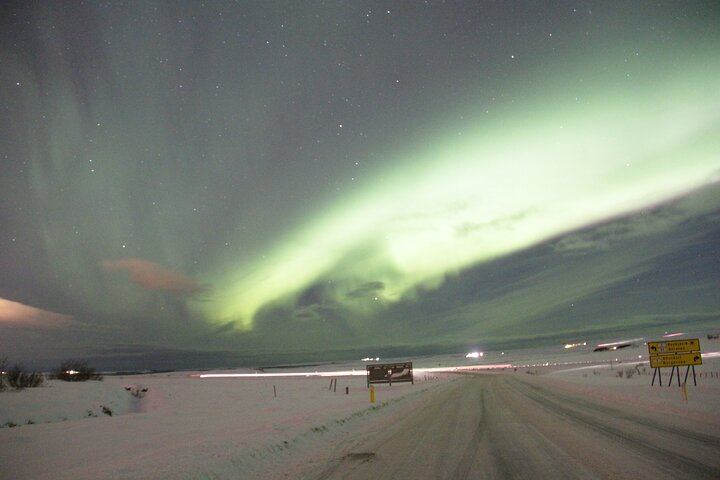 Private Northern Lights Tour from Reykjavík towards Borgarnes (2/7)