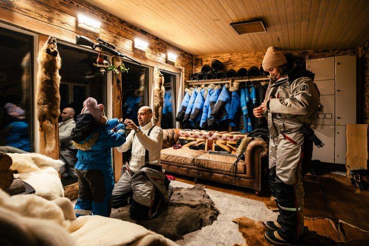 Private Glass Igloo Dinner and Aurora Safari by Snowmobile or ATV (3/12)