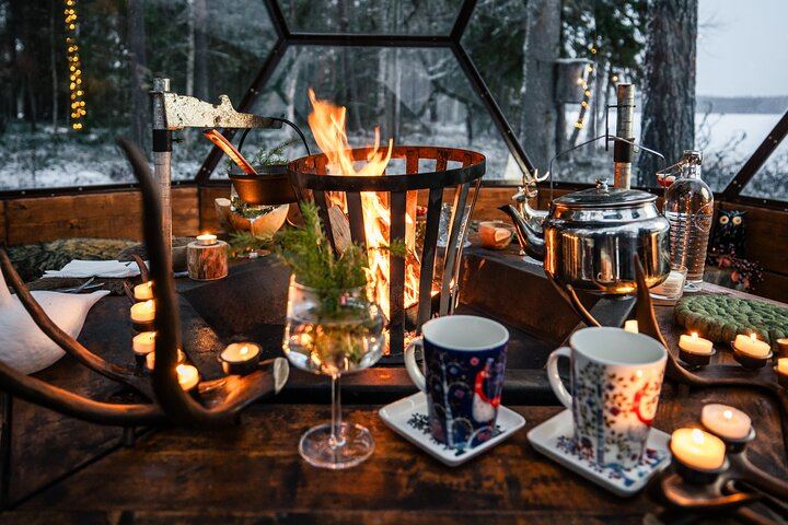 Private Glass Igloo Dinner and Aurora Safari by Snowmobile or ATV (2/12)