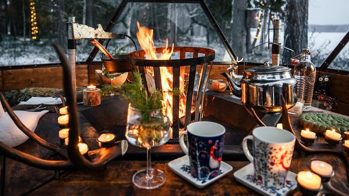Private Glass Igloo Dinner and Aurora Safari by Snowmobile or ATV (2/12)
