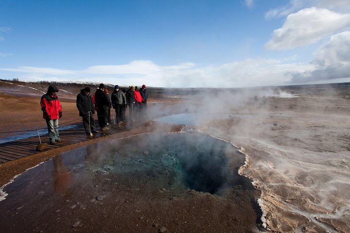 Golden Circle and Northern Lights Small Group Tour from Reykjavík, 11 Hours (4/12)