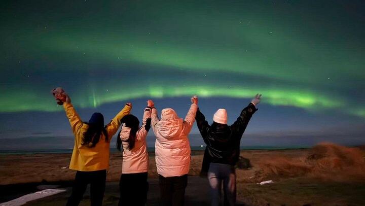 Reykjavík Small Group Northern Lights Hunt with Local Hunters, Max 16