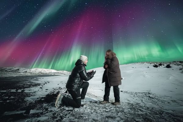 Private Reykjavik Northern Lights Tour with a Professional Photographer