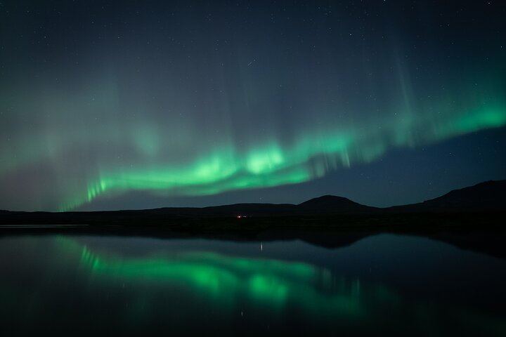 Private Reykjavik Northern Lights Tour with a Professional Photographer (9/12)